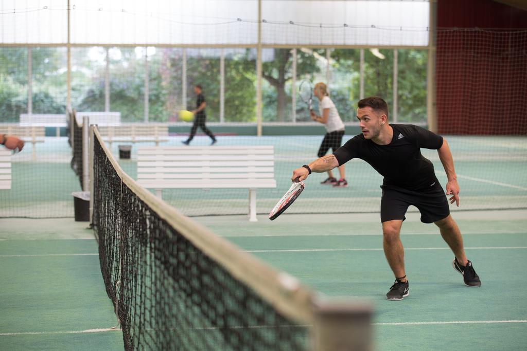 Aramis Tagungs- Und Sporthotel Gäufelden Exteriér fotografie